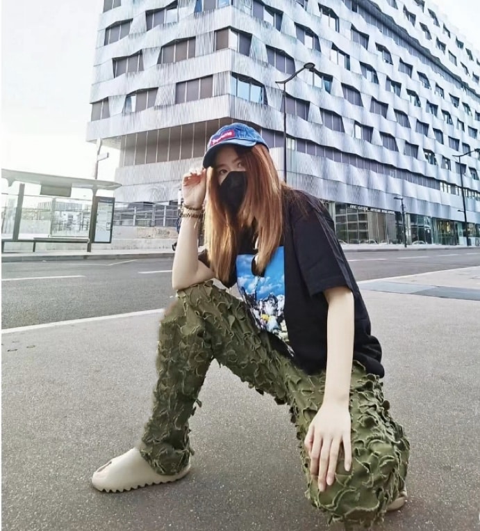 短袖, T恤 - C3 S006 Sureme 22FW Trash Tee自由女神短袖垃圾堆印花短袖T恤 顏色黑色 白色
