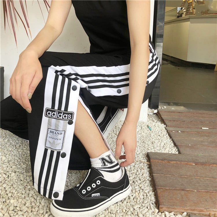 長褲, 衛褲 - FY150# ⚠️品控款✨Adidas 阿迪達斯三葉草金標側條紋紐扣闊腿直筒排扣褲✨ ⚠️小紅書各大平台爆款