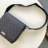 LOUIS VUITTON NEONOE, LOUIS VUITTON - LOUIS VUITTON NEONOE 老花印花 粒面牛皮革水桶包單肩斜挎手提包 中號 女款 黑色