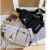 - I8831 KD杜蘭特球星青春撞色亮色背包AJ23電腦雙肩包美式籃球書包戶外旅行包機能健身包大容量背包 顏