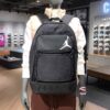 - I2153 Nike耐克雙肩背包2023新款Jordan運動包男包女包電腦包學生書包 顏色黑色 白色 尺