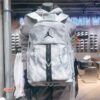 - 獨家新款 I8090 Jordan AJ喬丹23號大logo刺繡字母大學生雙肩包飛人戶外旅行健身包電腦包初