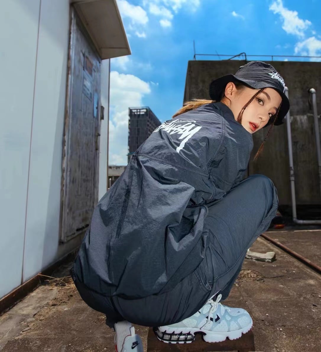 衛衣, 棒球服, 棉服, 夾克 - 款號 模特圖 22新款Stussy x Nike 聯名半拉鏈戶外運動梭織速干防曬休閒情侶外套 St