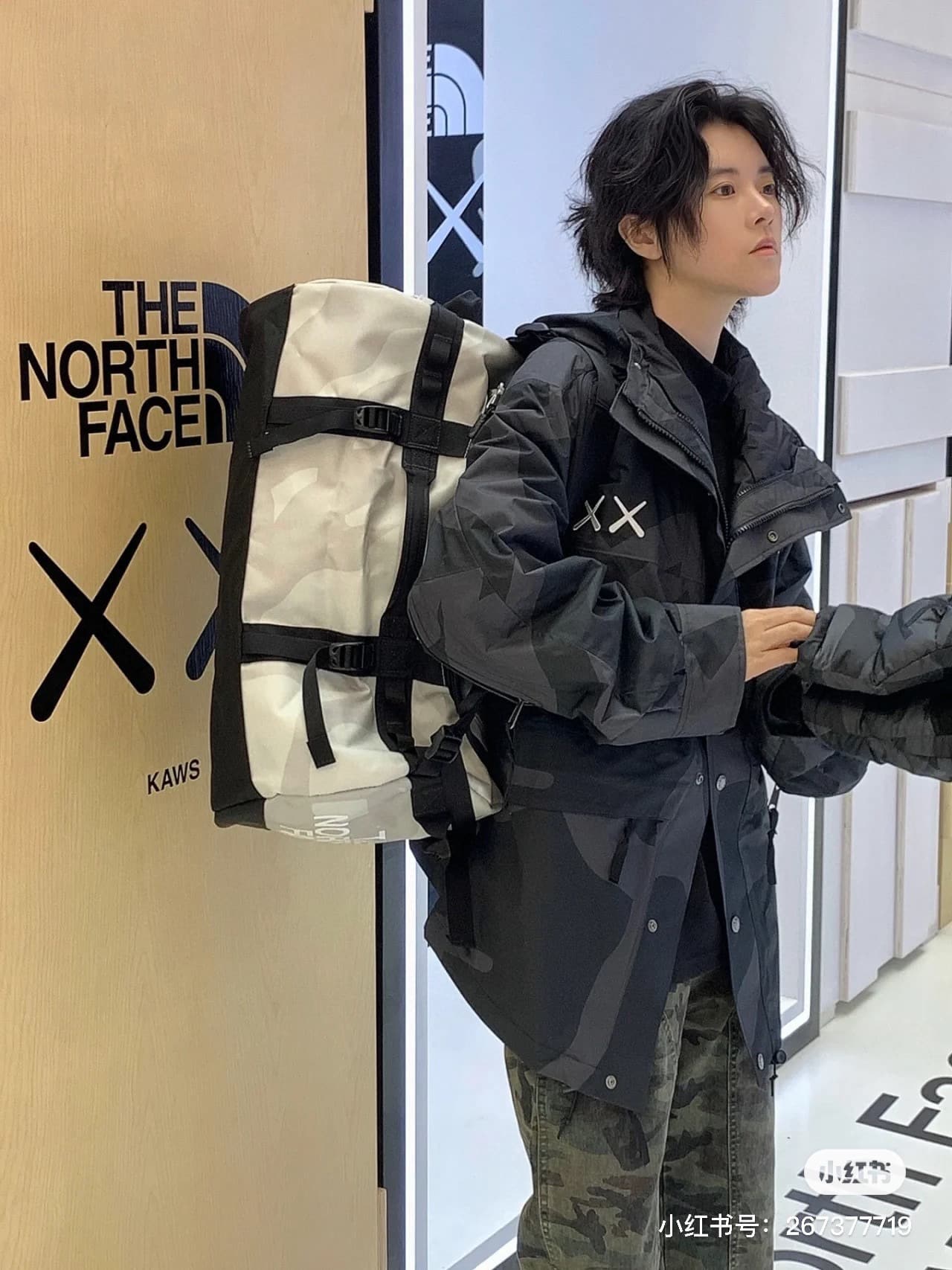 長褲, 長袖, 襯衫, 衛褲, 衛衣, 棒球服, 棉服, 夾克 - #KL J52 THE NORTH FACE 22ss北面聯名XX KAWS系列硬殼夾克男
