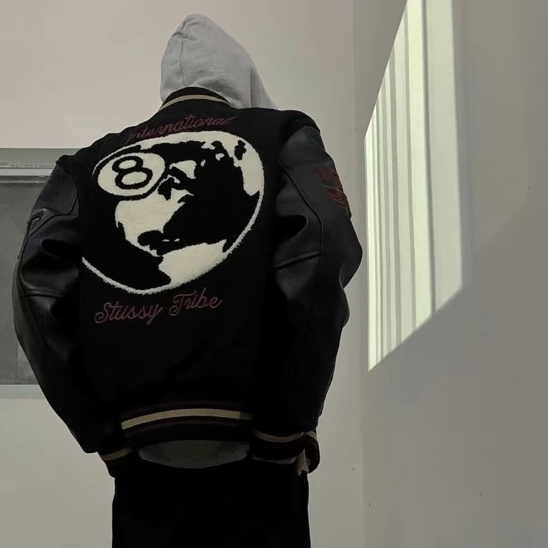 棒球服 - 款號 模特圖 STUSSY 斯圖西40周年限定黑8毛巾繡情侶棒球服 面料採用60%羊毛混紡毛呢