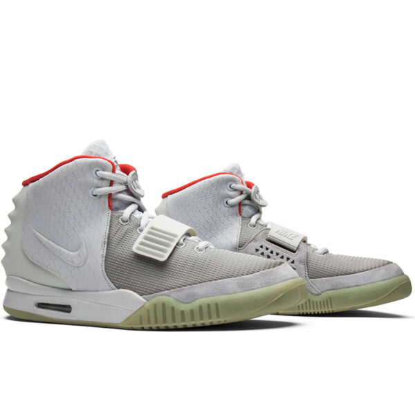 NIKE AIR YEEZY 2 NRG “Pure Platinum” 508214 010