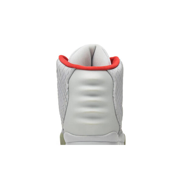 NIKE AIR YEEZY 2 NRG “Pure Platinum” 508214 010