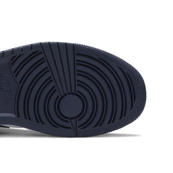 Air Jordan 1 MID “SANDED PURPLE” 554724 445
