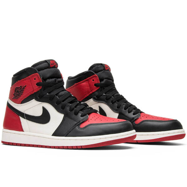 Air Jordan 1 RETRO HIGH OG “BRED TOE” 555088 610