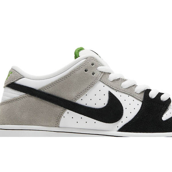 DUNK LOW SB “CHLOROPHYLL” BQ6817 011