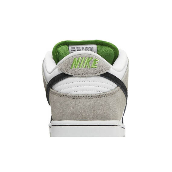 DUNK LOW SB “CHLOROPHYLL” BQ6817 011