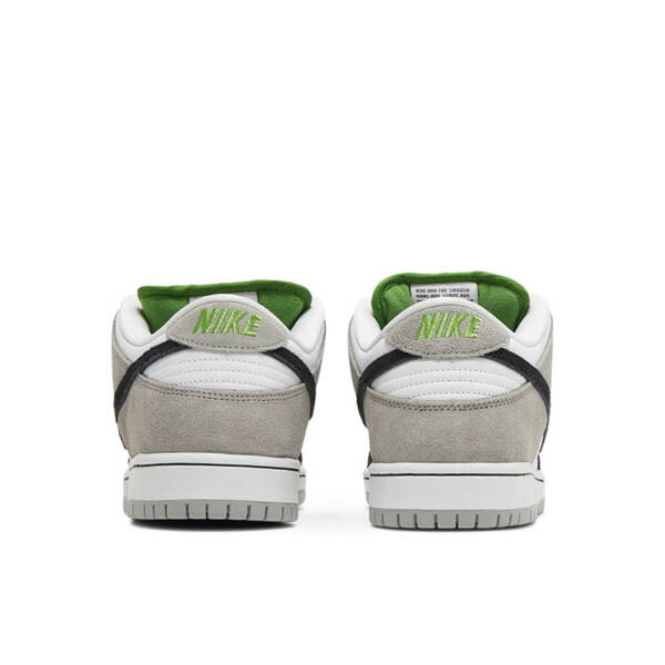 DUNK LOW SB “CHLOROPHYLL” BQ6817 011