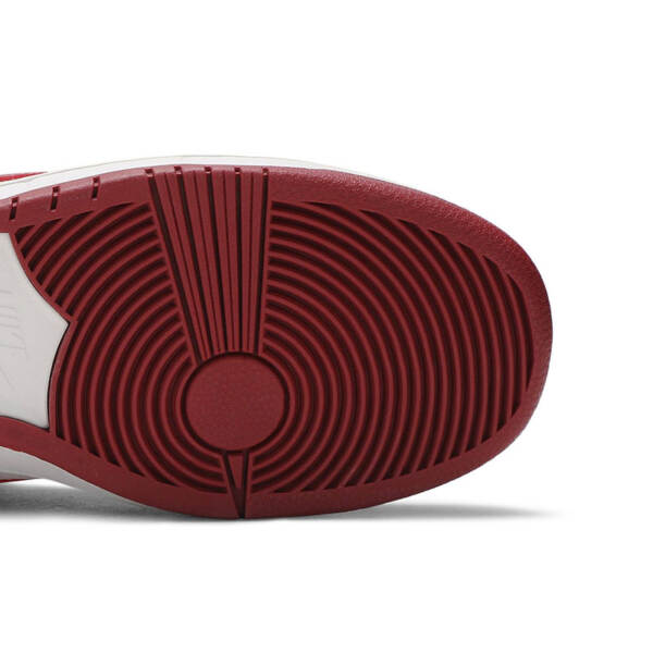 DUNK LOW PRO SB “DARK RUSSET” BQ6817 202