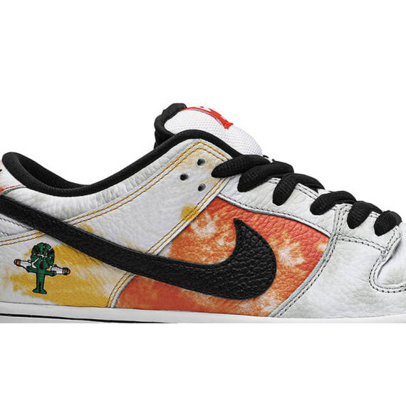 DUNK SB LOW “TIE-DYE RAYGUN – WHITE” BQ6832 101