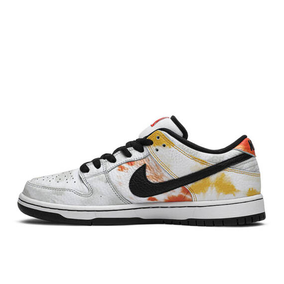 DUNK SB LOW “TIE-DYE RAYGUN – WHITE” BQ6832 101