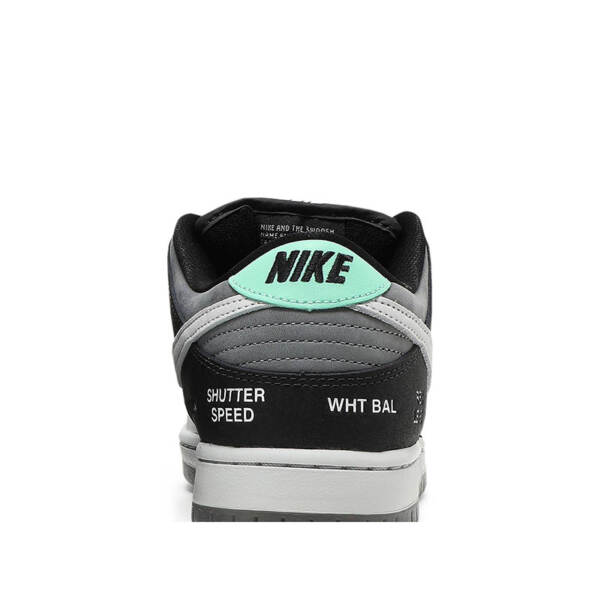 DUNK LOW SB “CAMCORDER” CV1659 001