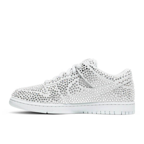 CACTUS PLANT FLEA MARKET X SWAROVSKI X DUNK LOW “PURE PLATINUM” CZ2670 001