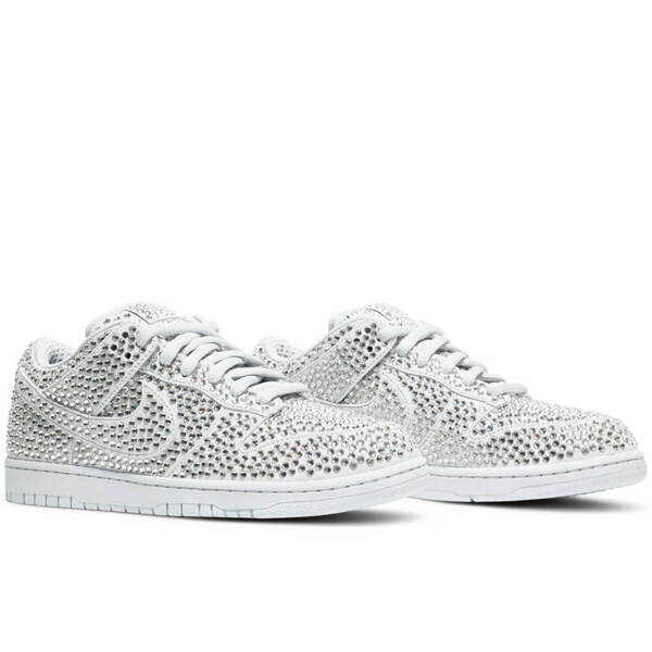 CACTUS PLANT FLEA MARKET X SWAROVSKI X DUNK LOW “PURE PLATINUM” CZ2670 001