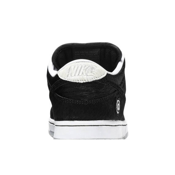MEDICOM TOY X NIKE SB DUNK LOW OG QS CZ5127 001
