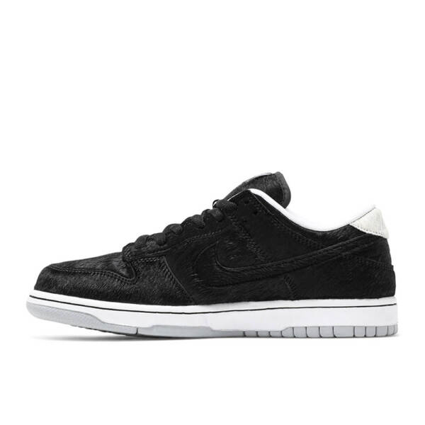 MEDICOM TOY X NIKE SB DUNK LOW OG QS CZ5127 001