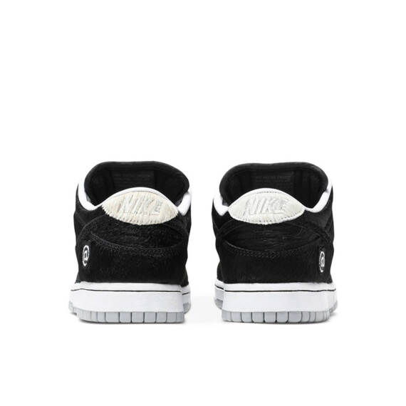 MEDICOM TOY X NIKE SB DUNK LOW OG QS CZ5127 001