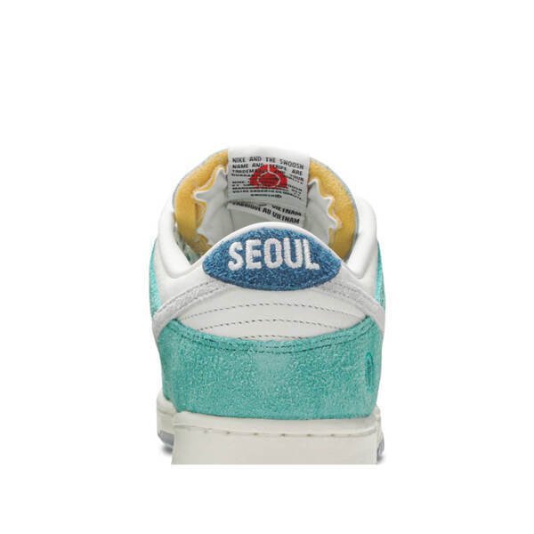 KASINA X DUNK LOW “ROAD SIGN” CZ6501 101