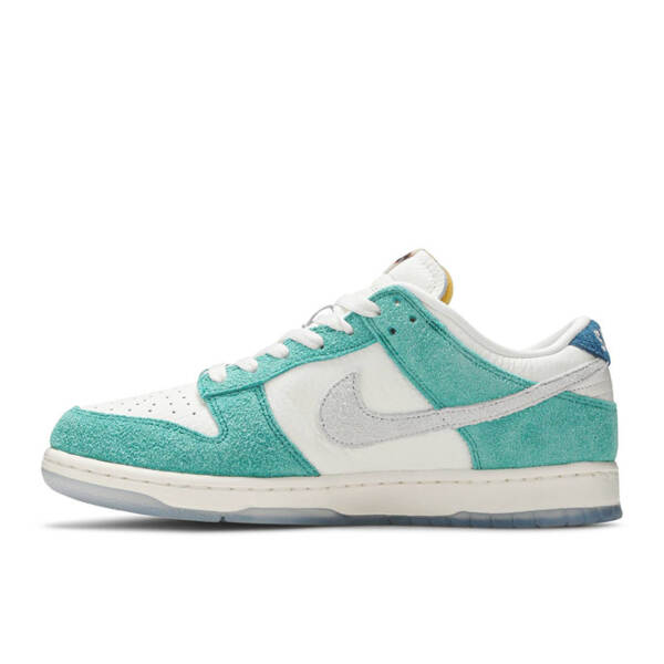 KASINA X DUNK LOW “ROAD SIGN” CZ6501 101