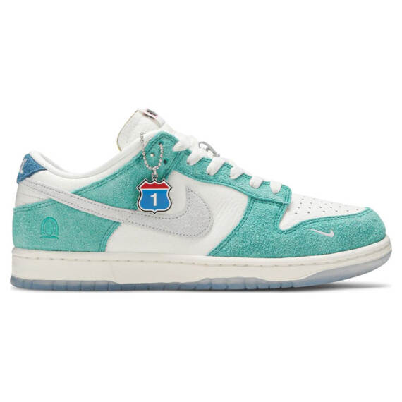 KASINA X DUNK LOW “ROAD SIGN” CZ6501 101