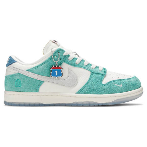 KASINA X DUNK LOW “ROAD SIGN” CZ6501 101