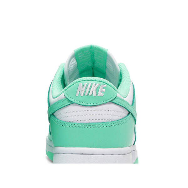 DUNK LOW “GREEN GLOW” DD1503 105