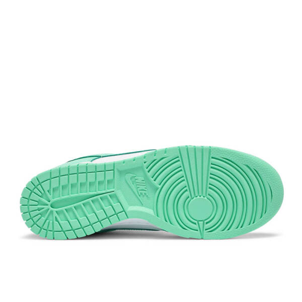 DUNK LOW “GREEN GLOW” DD1503 105
