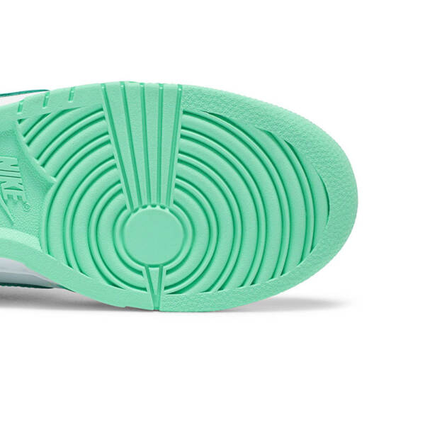 DUNK LOW “GREEN GLOW” DD1503 105