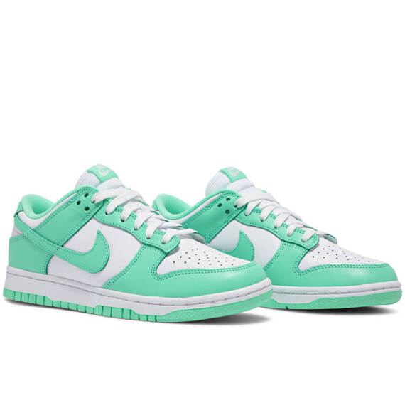 DUNK LOW “GREEN GLOW” DD1503 105