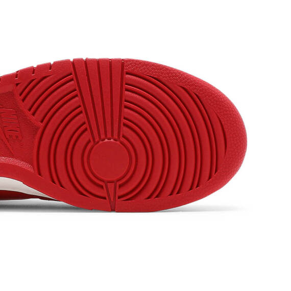 DUNK HIGH SE “FIRST USE PACK – UNIVERSITY RED” DH0960 600