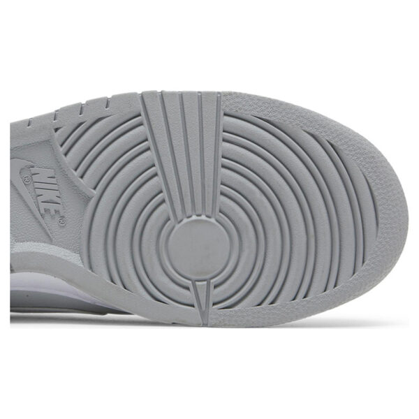DUNK LOW “PURE PLATINUM WOLF GREY” DJ6188 001