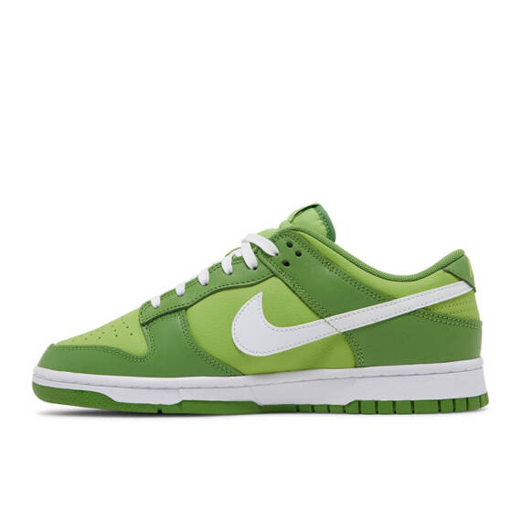 Dunk Low “Chlorophyll” DJ6188 300