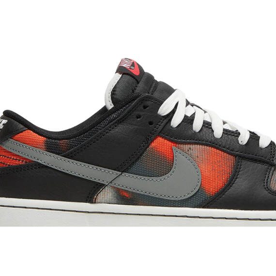 Dunk Low “Graffiti Pack – Black Red” DM0108 001