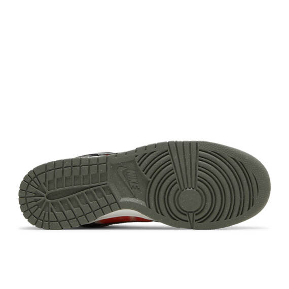 Dunk Low “Graffiti Pack – Black Red” DM0108 001