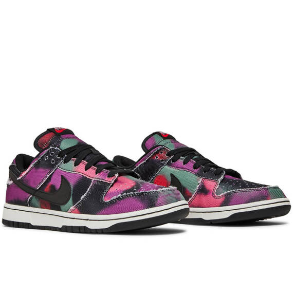 Dunk Low Premium “Graffiti” DM0108 002
