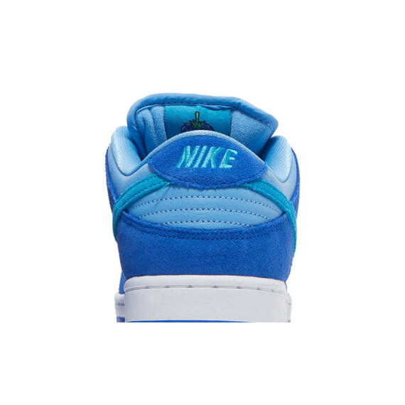DUNK LOW PRO SB “FRUITY PACK – BLUE RASPBERRY” DM0807 400