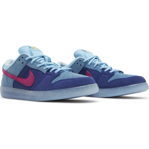 Run The Jewels x Dunk Low SB “4/20” DO9404-400