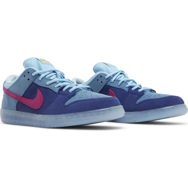 Run The Jewels x Dunk Low SB “4/20” DO9404-400