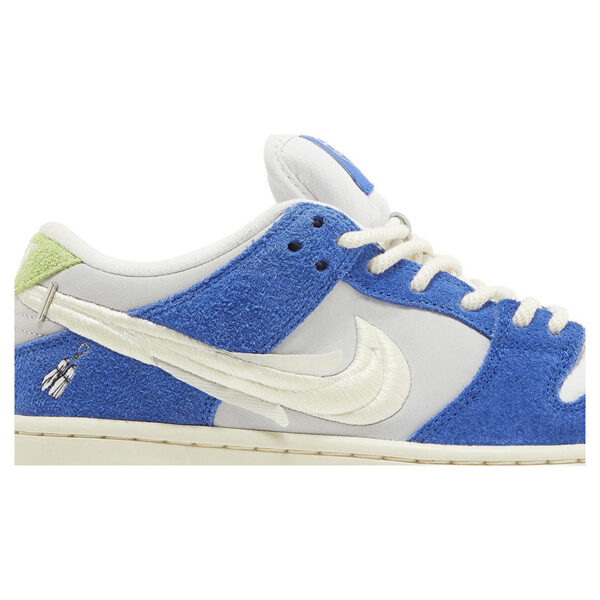 FLY STREETWEAR X DUNK LOW PRO SB DQ5130-400