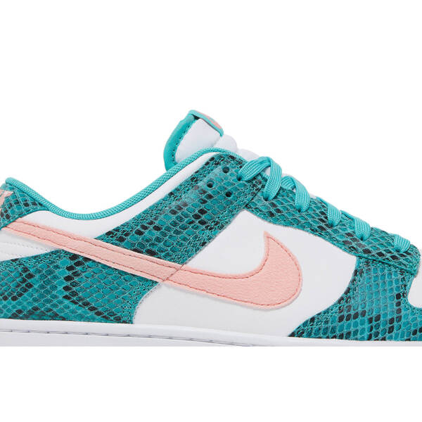 DUNK LOW “WASHED TEAL SNAKESKIN” DR8577 300