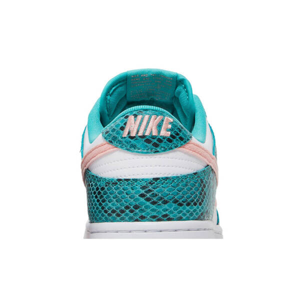 DUNK LOW “WASHED TEAL SNAKESKIN” DR8577 300
