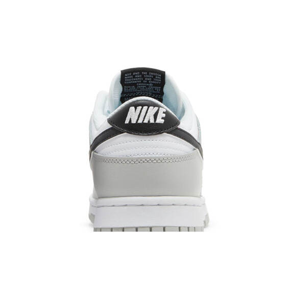 DUNK LOW SE “LOTTERY PACK – GREY FOG” DR9654 001