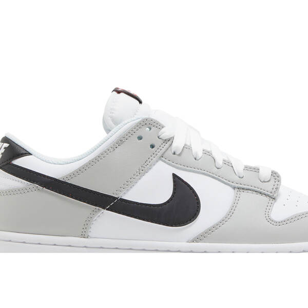 DUNK LOW SE “LOTTERY PACK – GREY FOG” DR9654 001
