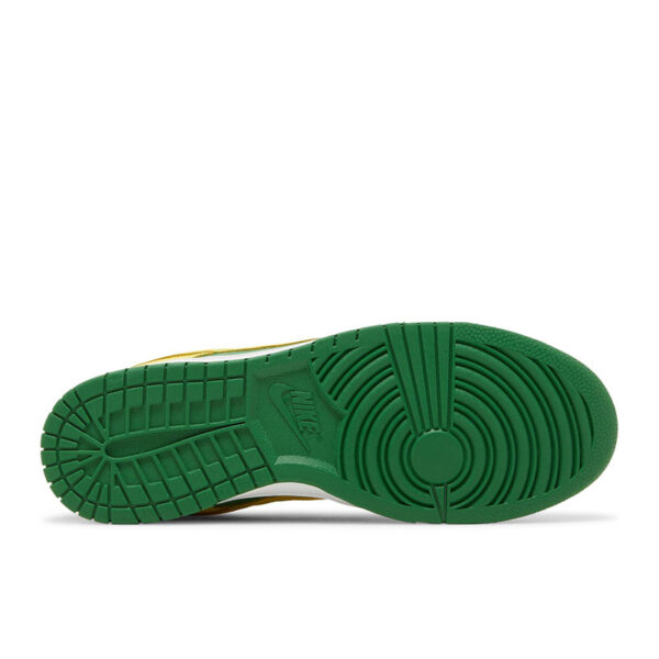 DUNK LOW “REVERSE BRAZIL” DV0833 300