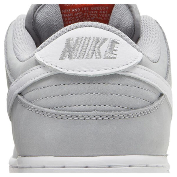 DUNK LOW PRO ISO SB “WOLF GREY GUM” DV5464 001