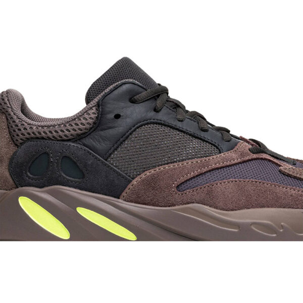 “Special Price” yeezy BOOST 700 “MAUVE” EE9614-TJ